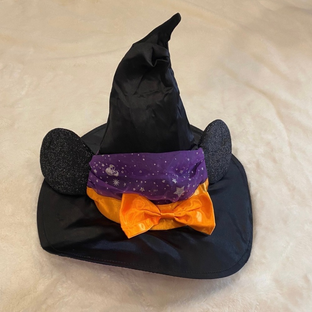 Minnie Mouse witch hat